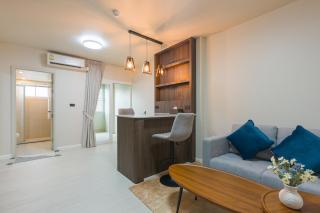 Spacious 1BR in Old town with Workspace Pool Gym Wi-Fi - 0