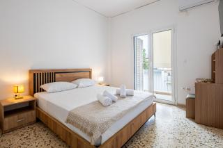 Artemis Coast Stays I - 0