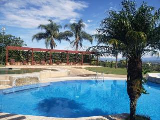 Aparmet, 2 BR, ph Gym, Pool, Restaurant, Tennis, Jacu 4 personas - 3