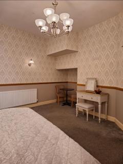 Parkers House Bed & Breakfast - 7