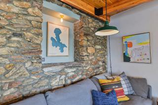 Huvila Haven Lake Front Home with Dock and Hot Tub - 1