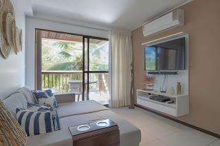 Apartamento Cond Pé na Areia com Varanda - 1