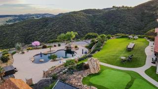 Colina by AvantStay Secluded Mountain Top Oasis w Pool Hot Tub Putting Green - 9