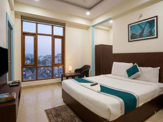 Hotel At Home Darbar Near Nexus Mall Kukatpally - 4