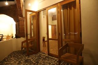 Lushy Glorious Hotel - 4