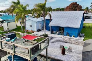 Taylor Creek Isles Cottage | Lake Access + SunDeck - 6