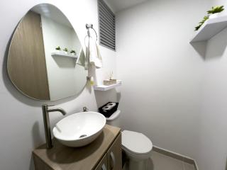 Lujoso apartamento cerca al Aeropuerto y Ciudad Amurallada - 7