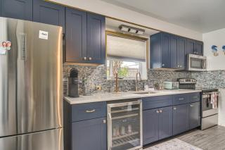 Near Beach & Corey Ave! Walkable Snowbird Escape - 3