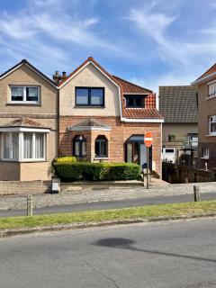 VILLA MICHRY Koksijde 4 adultes 2 enfants proche digue et centre - 0