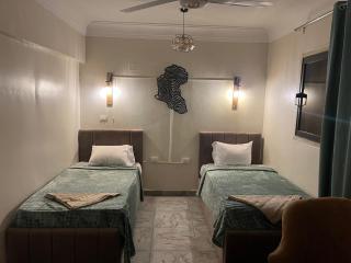 Backpackers Room 1 - 0