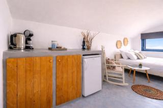 Jaccuzzi Romantic Suite in Firostefani,sea view! - 1