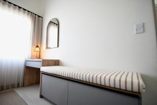 Stylish Family Friendly Townhouse with BBQ Patio - 5