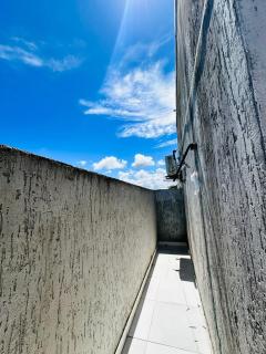 Apto aconchegante • Piscina, AC e churrasqueira • 600m da Praia do Mutá - 1