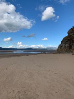 Roanview Cottage - cosy but spacious with sea views - 3
