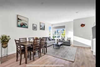 Modern 3 BR Townhouse - 1