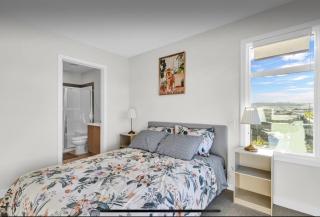 Modern 3 BR Townhouse - 3