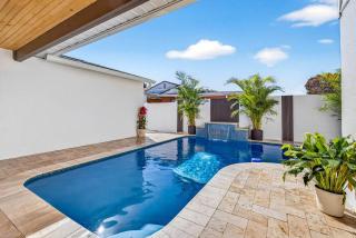 Pool Oasis | Near RJ Stadium, Hyde Park & Downtown - 7