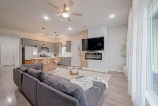 Cozier Oak • NRG, Med Ctr & DTWN - 5
