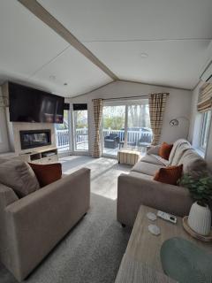 6 Berth Caravan - Holiday Village Burnham-on-Sea - 9