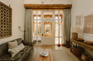 Stunning Barn in the Heart of The Cotswolds - 3