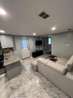 Entire Apartment in Oak Park, IL - 7