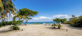 Quatro Vista, Unit B3 Ocean front, 3rd floor king bed - 9