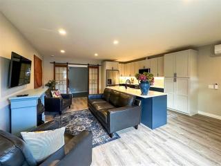 Urban Cedars New Charming 5-Bedrooms Near Downtown Sequim - 5