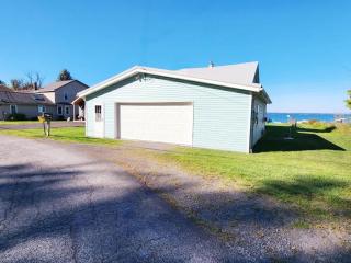 Oneida Lakeside Retreat - 5