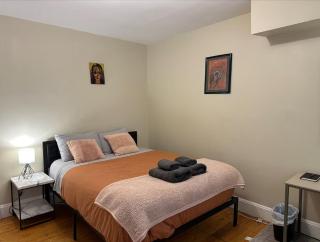 -No29- Relaxing Room in a House - Steps away from Harvard Square & Red Line T Station at Cambridge Boston - 5