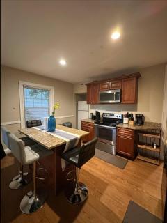 -No29- Relaxing Room in a House - Steps away from Harvard Square & Red Line T Station at Cambridge Boston - 1