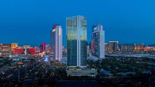 Palms Place Hotel - 8
