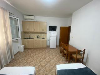 Hajdini Apartament & Studios - 7