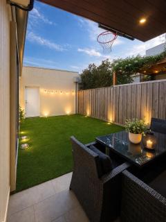 Coastal Calm Torquay Light-Filled 3BR Retreat - 5