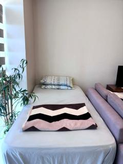 8 Newtown Boulevard Near Airport and Beach - 5