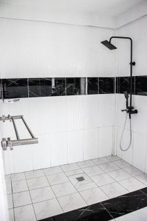 Kuki's By The Harbour - 6