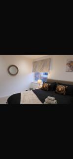 Hundal Homes Nottingham City Retreat - 5