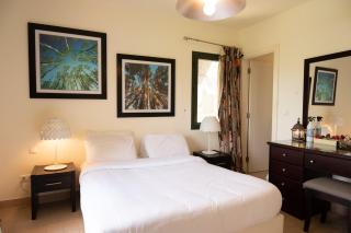 3BR Nanny in Catania Pool View - 3