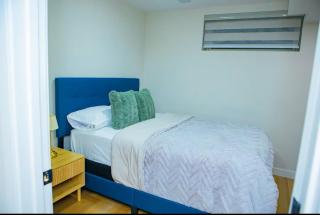 Chic Private Suite in Winnipeg - 1