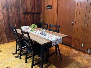 near Yonge Finch Subway Bright Rooms and suite Free Parking - 5