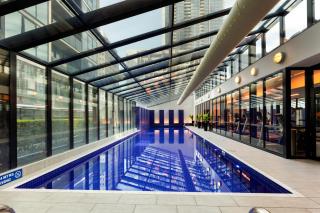 Central CBD apartment with free parking - 9