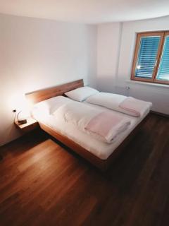 Moderne Wohnung im Grünen - 0