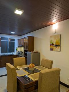 The Lakeside Stay - 5