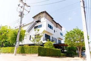 The Modeva Hotel - 8