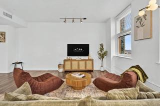 Elegant 2Bd Condo in DT Fort Worth w/ Parking/Gym - 9