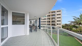 Pumicestone Apartments Unit 4 - 8