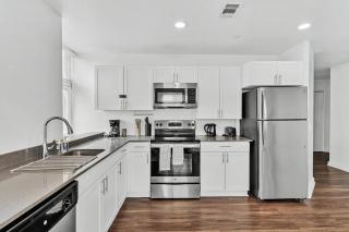 Elegant 2Bd Condo in DT Fort Worth w/ Parking/Gym - 2
