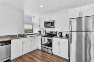Elegant 2Bd Condo in DT Fort Worth w/ Parking/Gym - 1