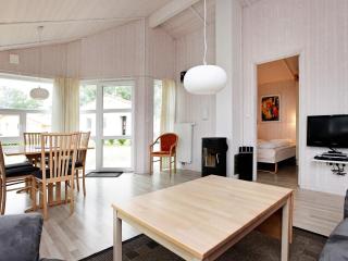 6 person holiday home in GROEMITZ - 1