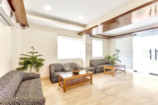 Hotel O NOIDA STAY - 4