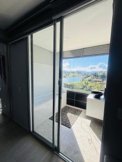 Vista al Lago Balcón Privado Relax Total - 2